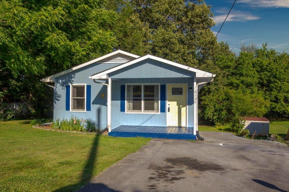 2534 Park Ave.
