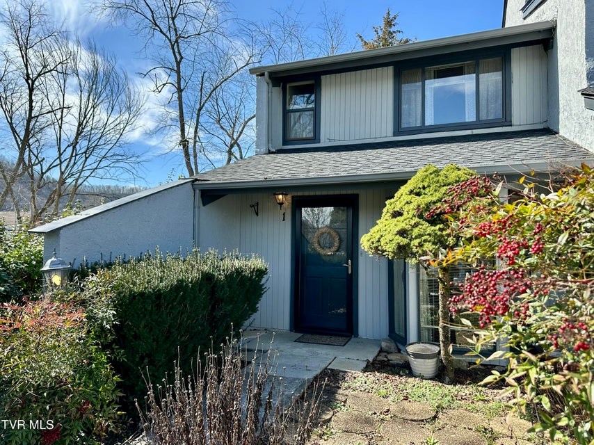 2420 Volunteer Parkway 1